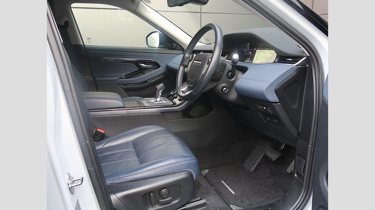2019 認定中古車 Land Rover Range Rover Evoque ユーロンホワイト D180 S
