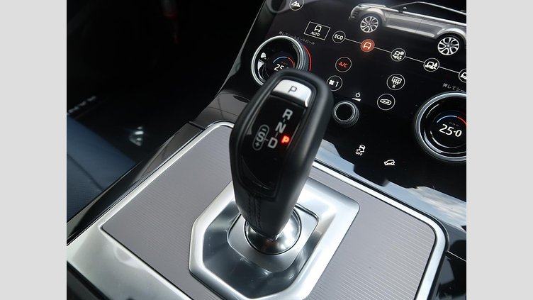 2019 認定中古車 Land Rover Range Rover Evoque ユーロンホワイト D180 S