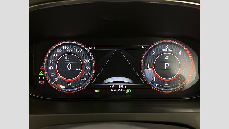2018 認定中古車 Jaguar E-Pace フジ ホワイト D180 オートマチック全輪駆動 S