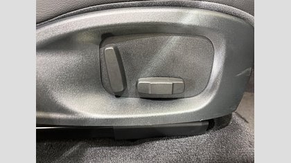 E-Pace 54