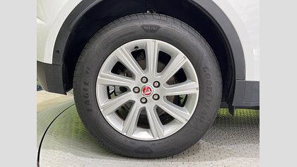 E-Pace 9