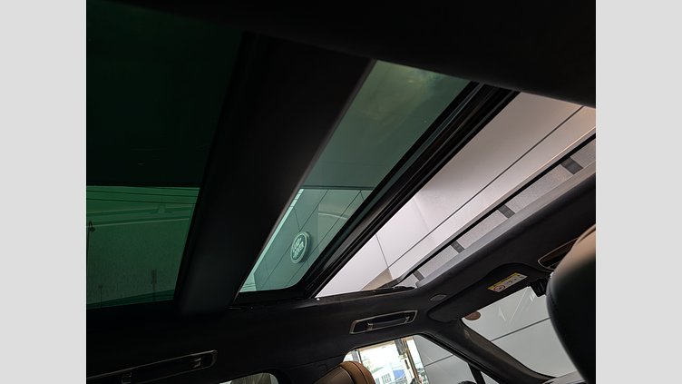 2024 認定中古車 Land Rover Range Rover Sport オストゥーニパールホワイト P550eプラグインハイブリッド（ガソリン） スタンダードホイールベース Autobiography