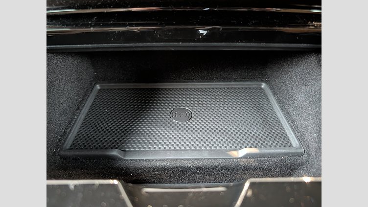 2024 認定中古車 Land Rover Range Rover Sport オストゥーニパールホワイト P550eプラグインハイブリッド（ガソリン） スタンダードホイールベース Autobiography