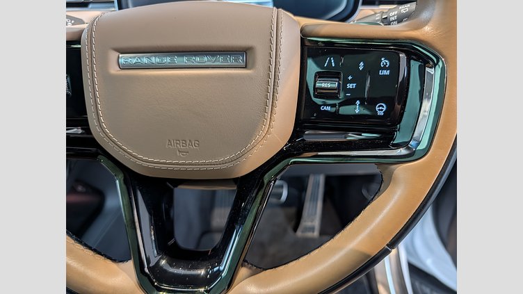 2024 認定中古車 Land Rover Range Rover Sport オストゥーニパールホワイト P550eプラグインハイブリッド（ガソリン） スタンダードホイールベース Autobiography