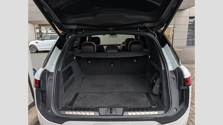 2024 認定中古車 Land Rover Range Rover Sport オストゥーニパールホワイト P550eプラグインハイブリッド（ガソリン） スタンダードホイールベース Autobiography