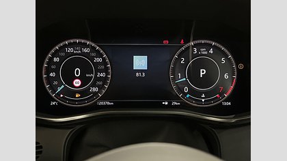 F-Pace 38