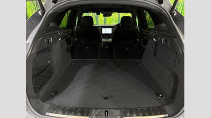 F-Pace 26
