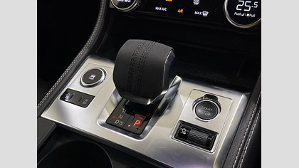F-Pace 36