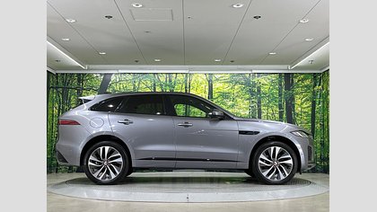 F-Pace 7