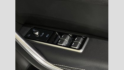 F-Pace 40