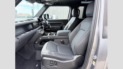 Defender 90 6