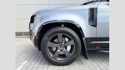 Defender 90 57