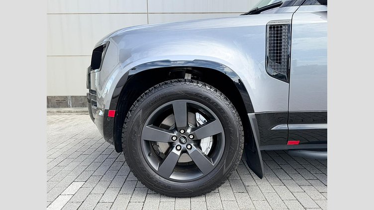 2023 認定中古車 Land Rover Defender 90 アイガーグレイ D300 AWD（AT） X-DYNAMIC SE