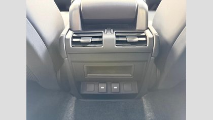 Defender 90 60