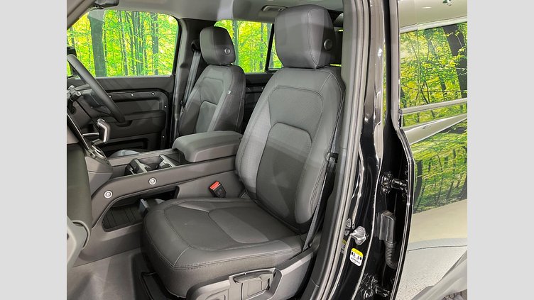 2025 認定中古車 Land Rover Defender 110 サントリーニブラック D350 ディーゼルマイルドハイブリッド S