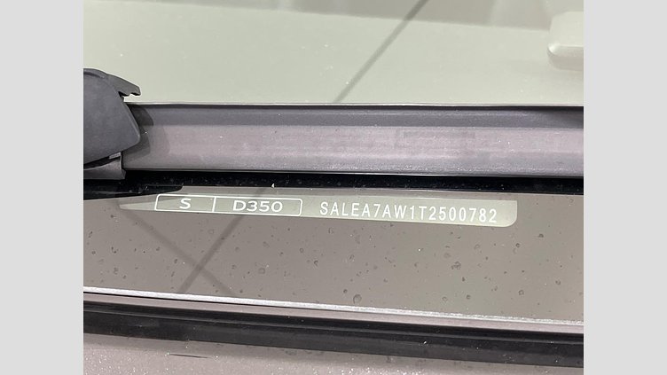 2025 認定中古車 Land Rover Defender 110 サントリーニブラック D350 ディーゼルマイルドハイブリッド S