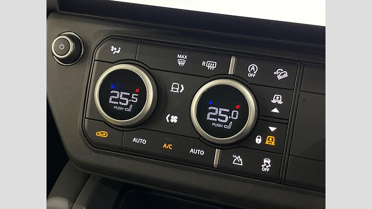 2025 認定中古車 Land Rover Defender 110 サントリーニブラック D350 ディーゼルマイルドハイブリッド S