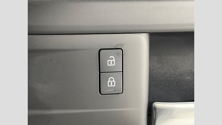 2025 認定中古車 Land Rover Defender 110 サントリーニブラック D350 ディーゼルマイルドハイブリッド S