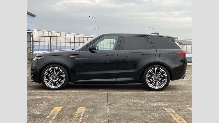 2024 認定中古車 Land Rover Range Rover Sport サントリーニブラック P550eプラグインハイブリッド（ガソリン） スタンダードホイールベース Dynamic SE