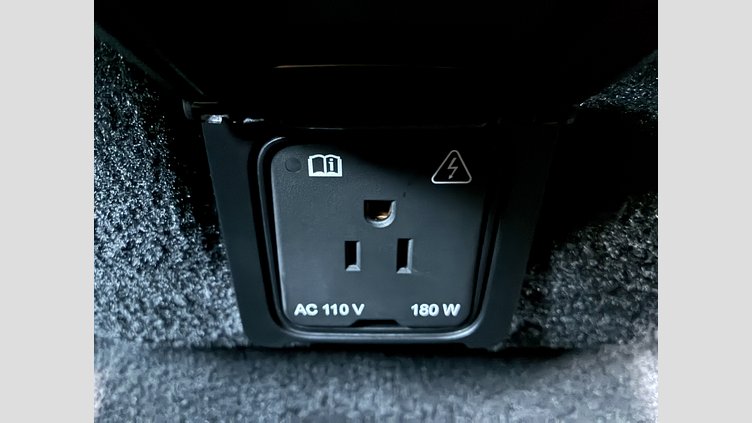 2024 認定中古車 Land Rover Range Rover Sport サントリーニブラック P550eプラグインハイブリッド（ガソリン） スタンダードホイールベース Dynamic SE