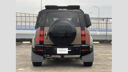 Defender 110 4