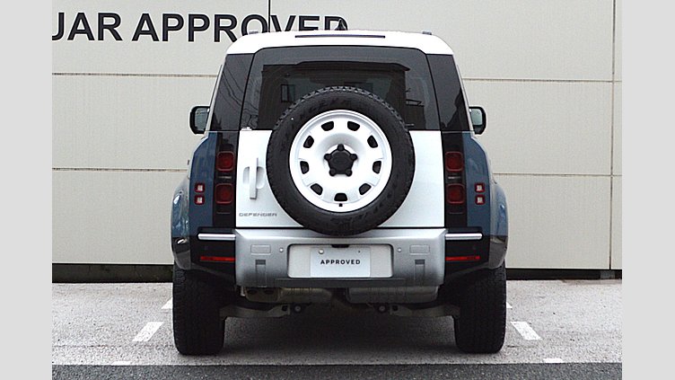 2024 認定中古車 Land Rover Defender 110 タスマンブルー D300 AWD（AT） S