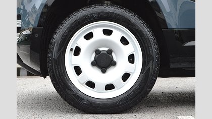 Defender 110 6