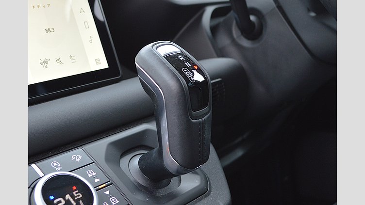 2024 認定中古車 Land Rover Defender 110 タスマンブルー D300 AWD（AT） S