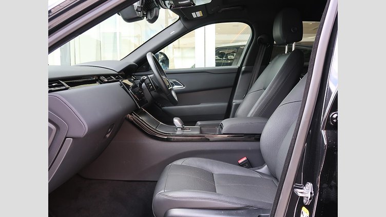 2024 認定中古車 Land Rover Range Rover Velar Santorini Black 2.0 litre i4D​ ダイナミック ＳＥ Ｄ２００ コイルサスペンション装着車