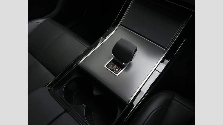 2024 認定中古車 Land Rover Range Rover Velar Santorini Black 2.0 litre i4D​ ダイナミック ＳＥ Ｄ２００ コイルサスペンション装着車