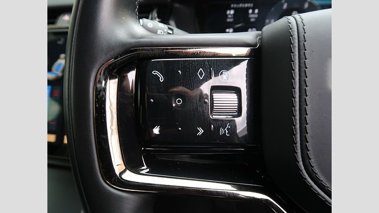 2024 認定中古車 Land Rover Range Rover Velar Santorini Black 2.0 litre i4D​ ダイナミック ＳＥ Ｄ２００ コイルサスペンション装着車