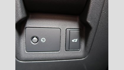 Range Rover Velar 17