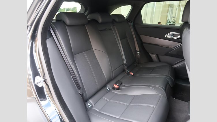 2024 認定中古車 Land Rover Range Rover Velar Santorini Black 2.0 litre i4D​ ダイナミック ＳＥ Ｄ２００ コイルサスペンション装着車