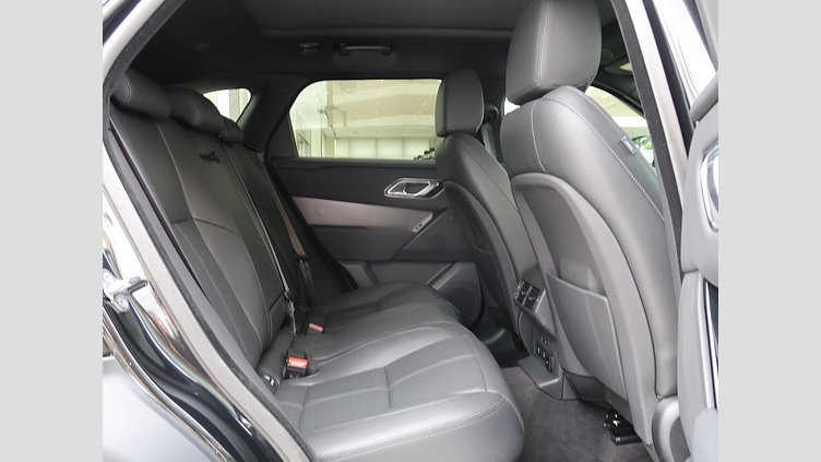 2024 認定中古車 Land Rover Range Rover Velar Santorini Black 2.0 litre i4D​ ダイナミック ＳＥ Ｄ２００ コイルサスペンション装着車