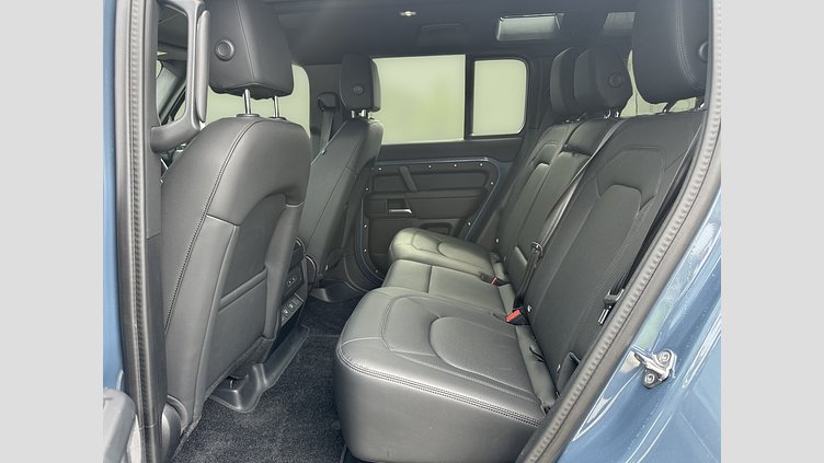2025 Używany Land Rover Defender 110 Tasman Blue 3.0 litre i6D​ X-Dynamic SE