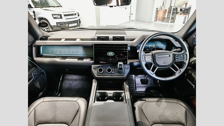 2026 Approved Land Rover Defender 110 Keswick Green 3.0l inline-six Diesel D350 Trophy Edition Keswick Green