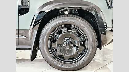 Defender 110 7