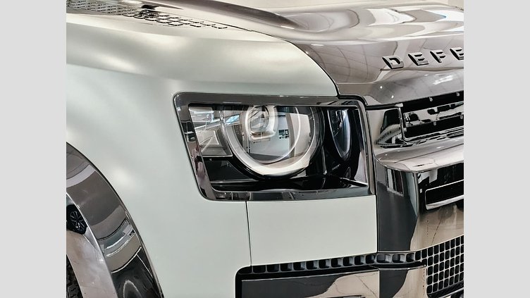 2026 Approved Land Rover Defender 110 Keswick Green 3.0l inline-six Diesel D350 Trophy Edition Keswick Green
