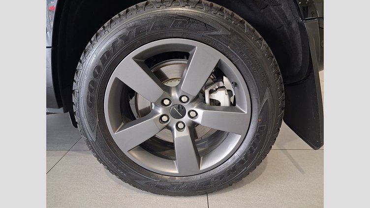 2026 Approved Land Rover Defender 110 Carpathian Grey ALL D350 X-DYNAMIC HSE