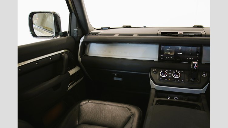 2023 認定中古車 Land Rover Defender 90 パンゲアグリーン P300 AWD（AT） SE