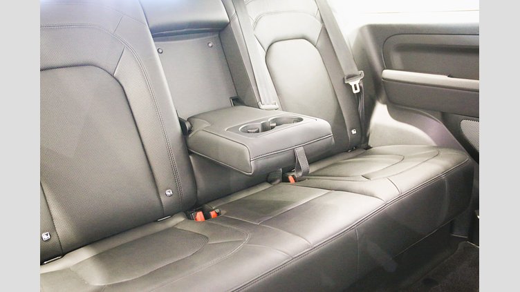 2023 認定中古車 Land Rover Defender 90 パンゲアグリーン P300 AWD（AT） SE