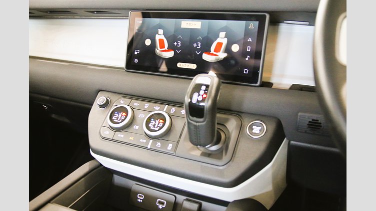 2023 認定中古車 Land Rover Defender 90 パンゲアグリーン P300 AWD（AT） SE