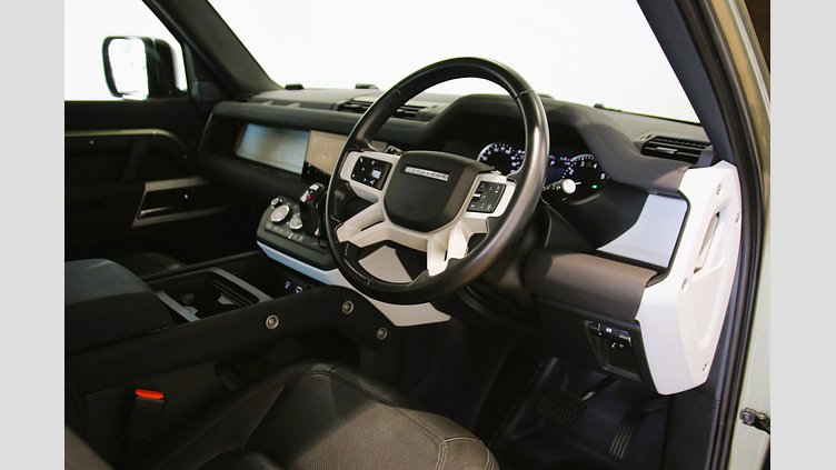2023 認定中古車 Land Rover Defender 90 パンゲアグリーン P300 AWD（AT） SE