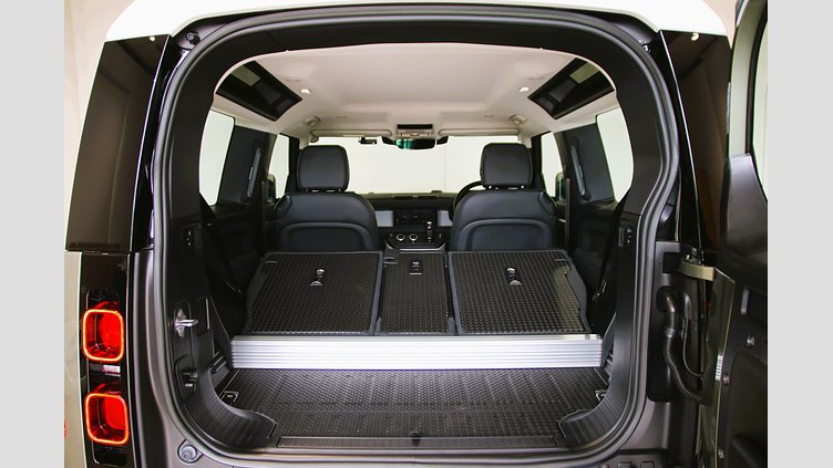 2023 認定中古車 Land Rover Defender 90 パンゲアグリーン P300 AWD（AT） SE