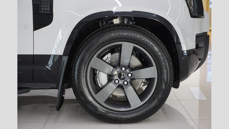 2026 อนุมัติ Land Rover Defender 110 Borasco Grey 2.0L AJ200P Hi PHEV X-Dynamic SE 404PS Auto
