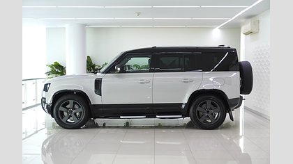 Defender 110 2