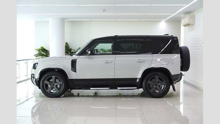 2026 อนุมัติ Land Rover Defender 110 Borasco Grey 2.0L AJ200P Hi PHEV X-Dynamic SE 404PS Auto
