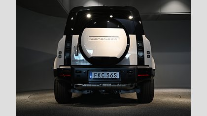 Defender 110 3