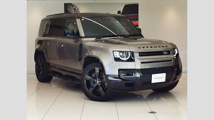 2022 認定中古車 Land Rover Defender 110 シリコンシルバー D300 AWD（AT） X-DYNAMIC SE