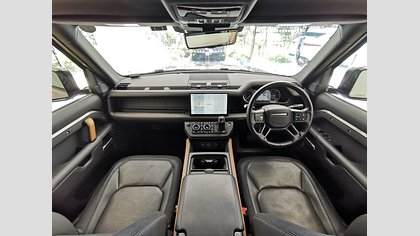 Defender 110 3